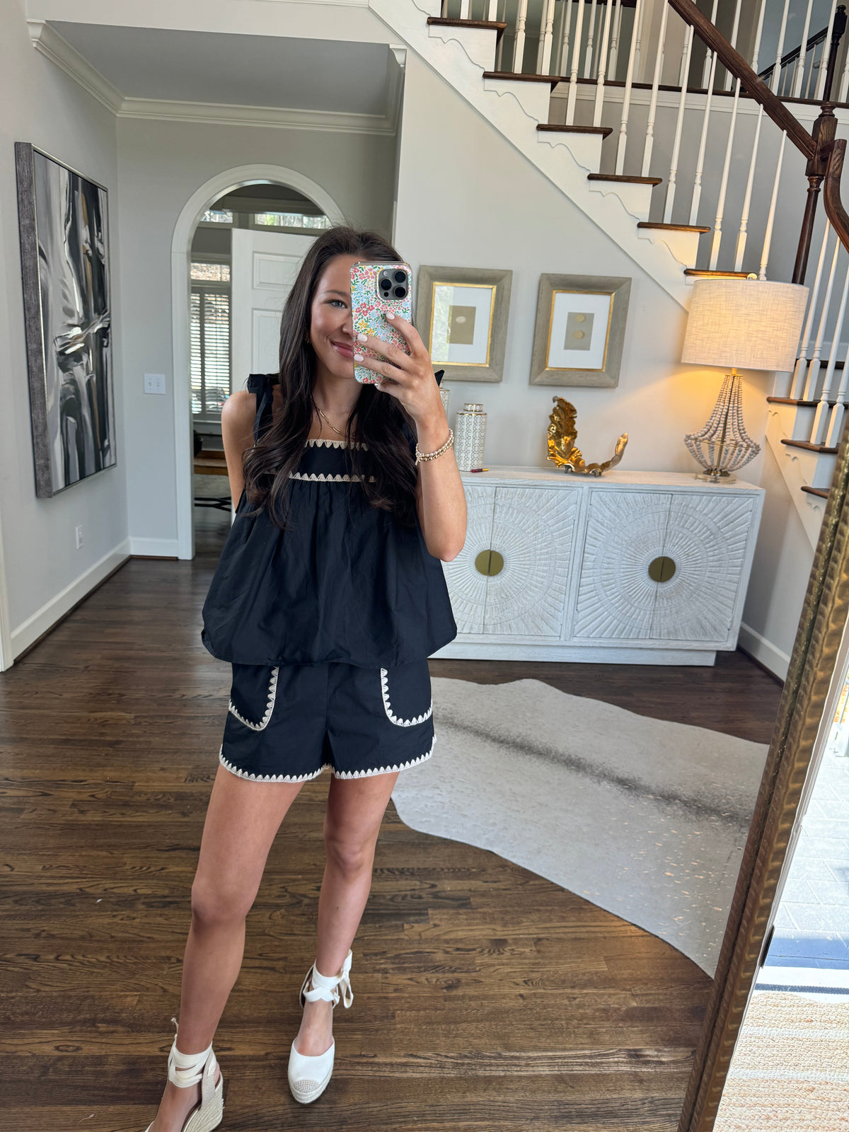Mary Black & Cream Set