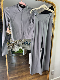 Elizabeth Grey Active Set