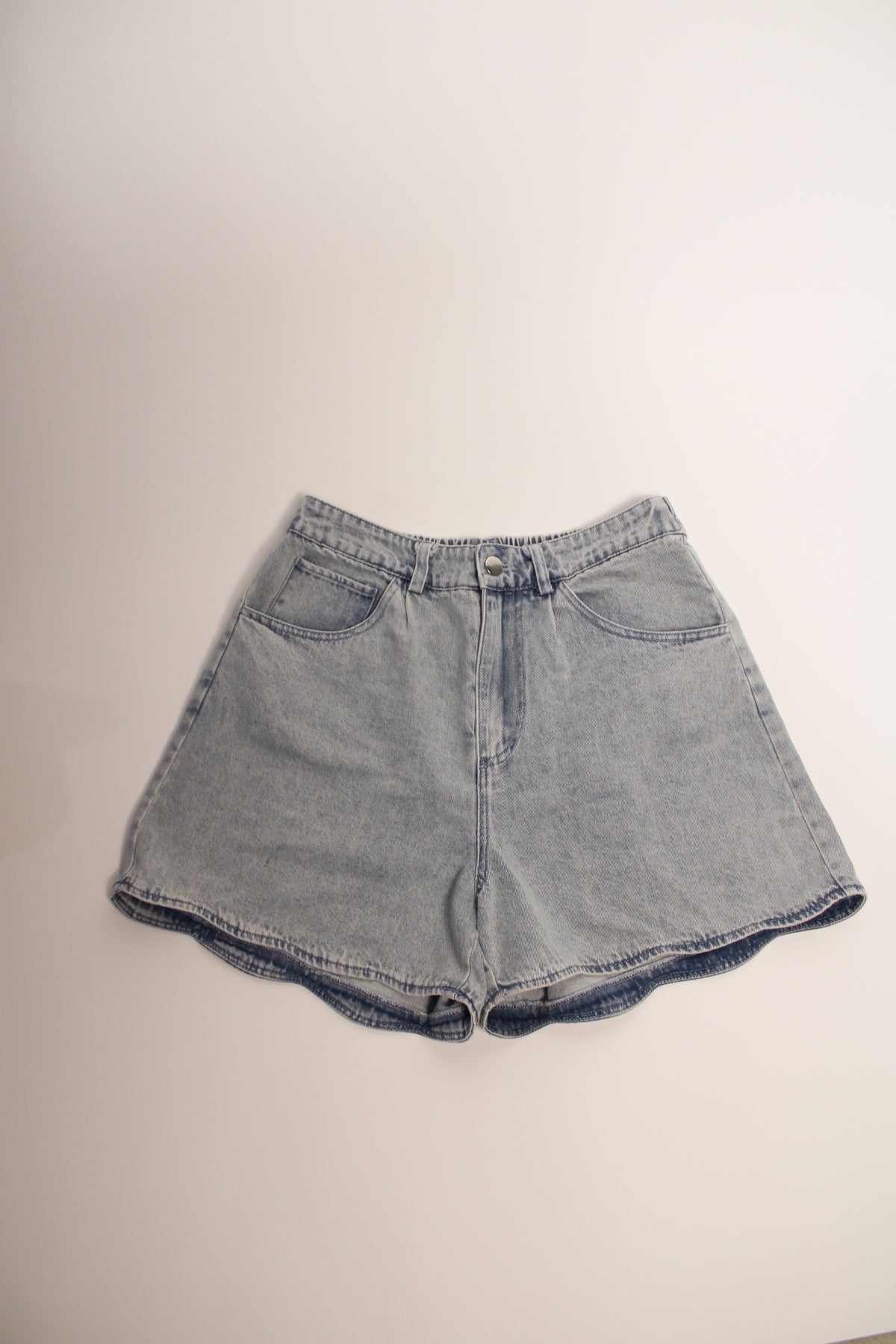 Mary Denim Scallop Shorts