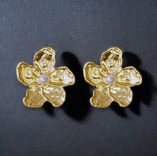 Pearl & Flower Earrings
