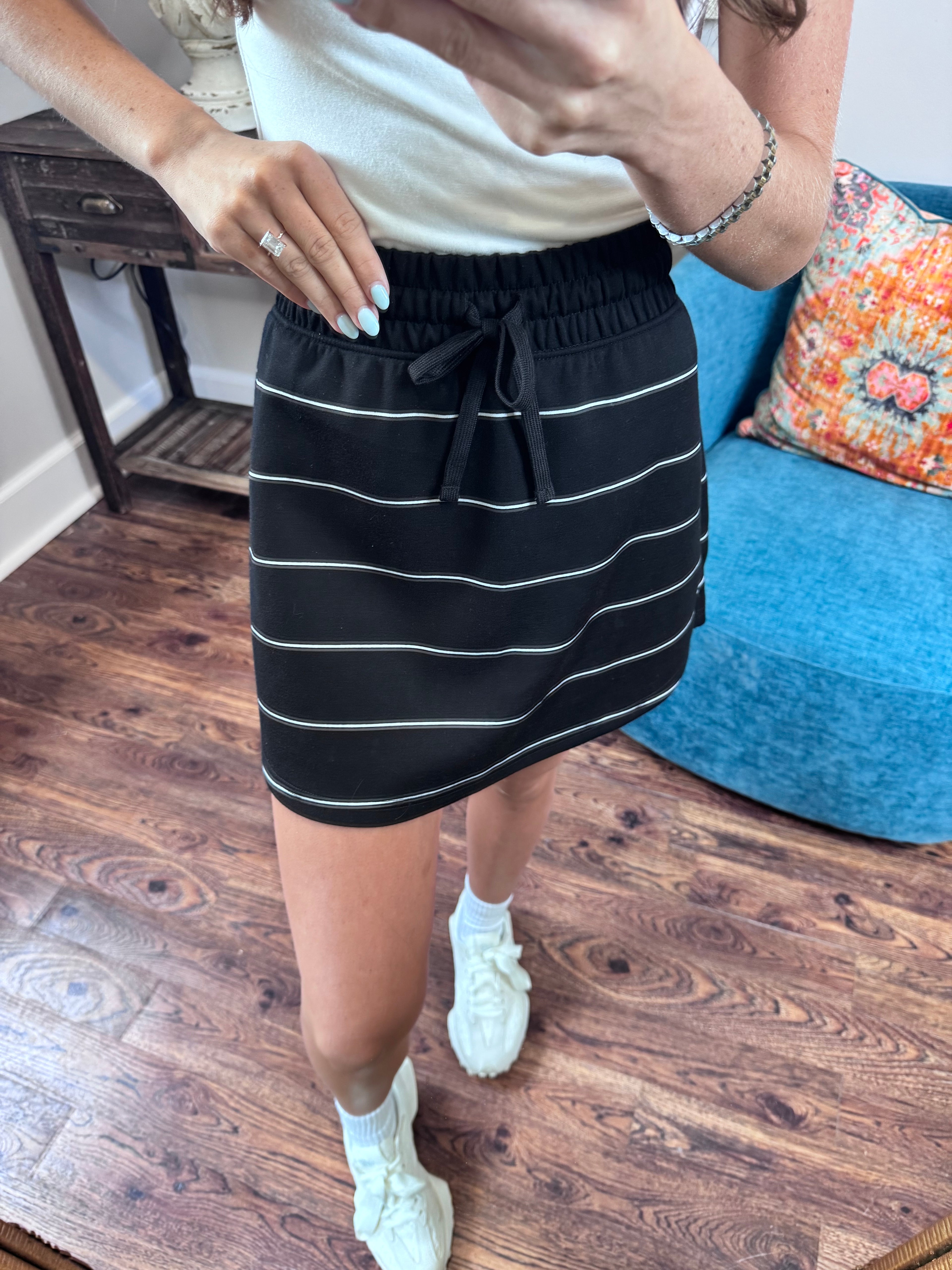 Ray Black & White Striped Active Skirt