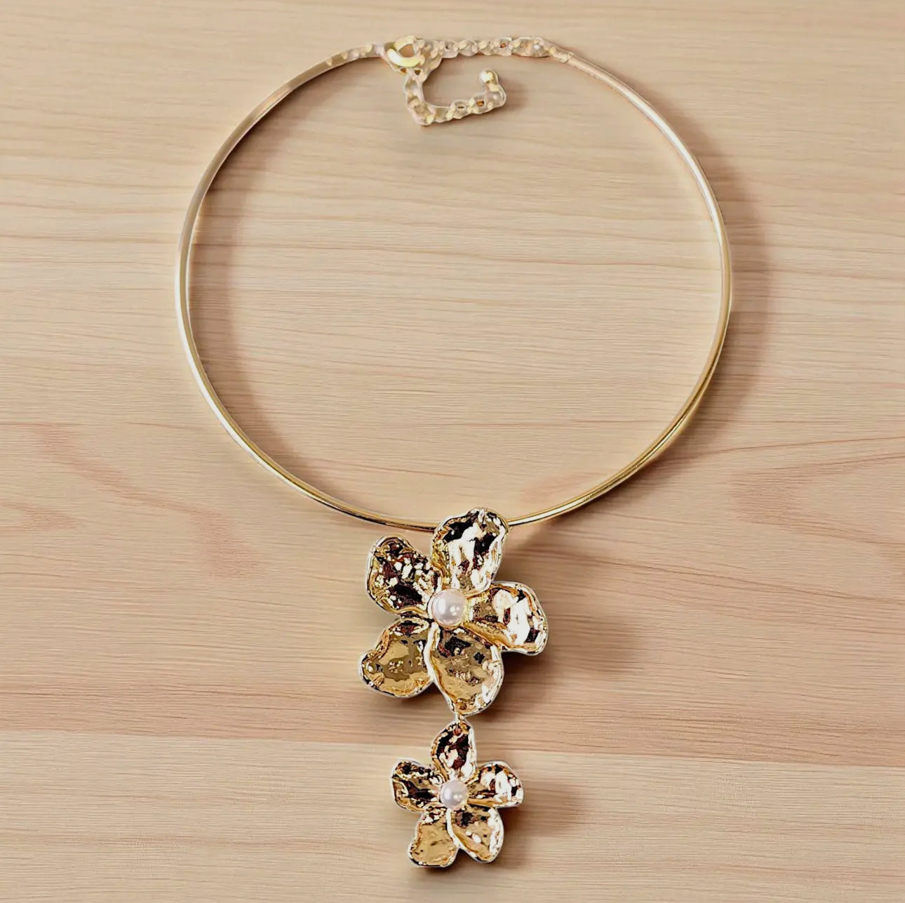 Pearl & Flower Necklace