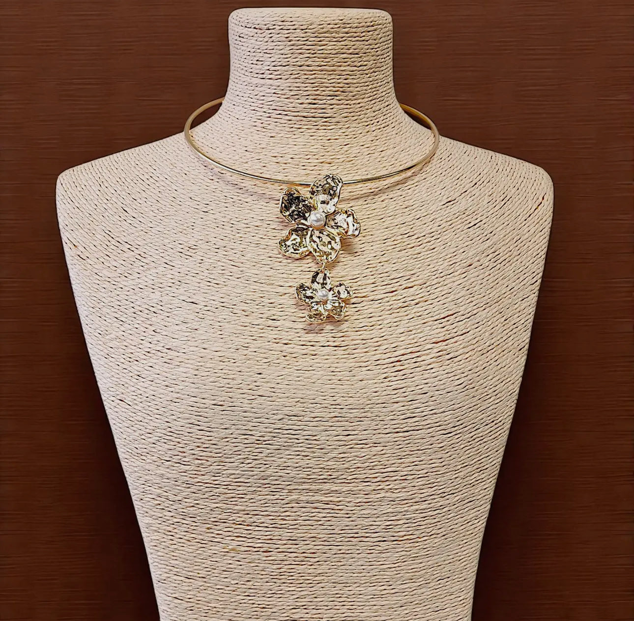 Pearl & Flower Necklace