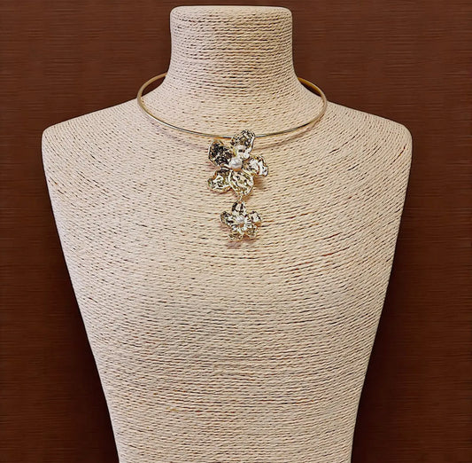 Pearl & Flower Necklace