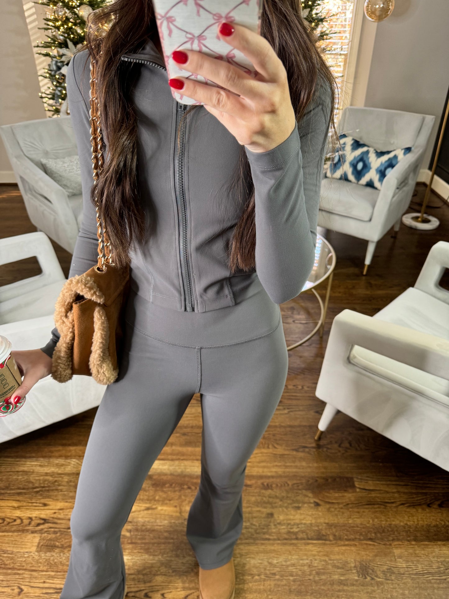 Elizabeth Grey Active Set