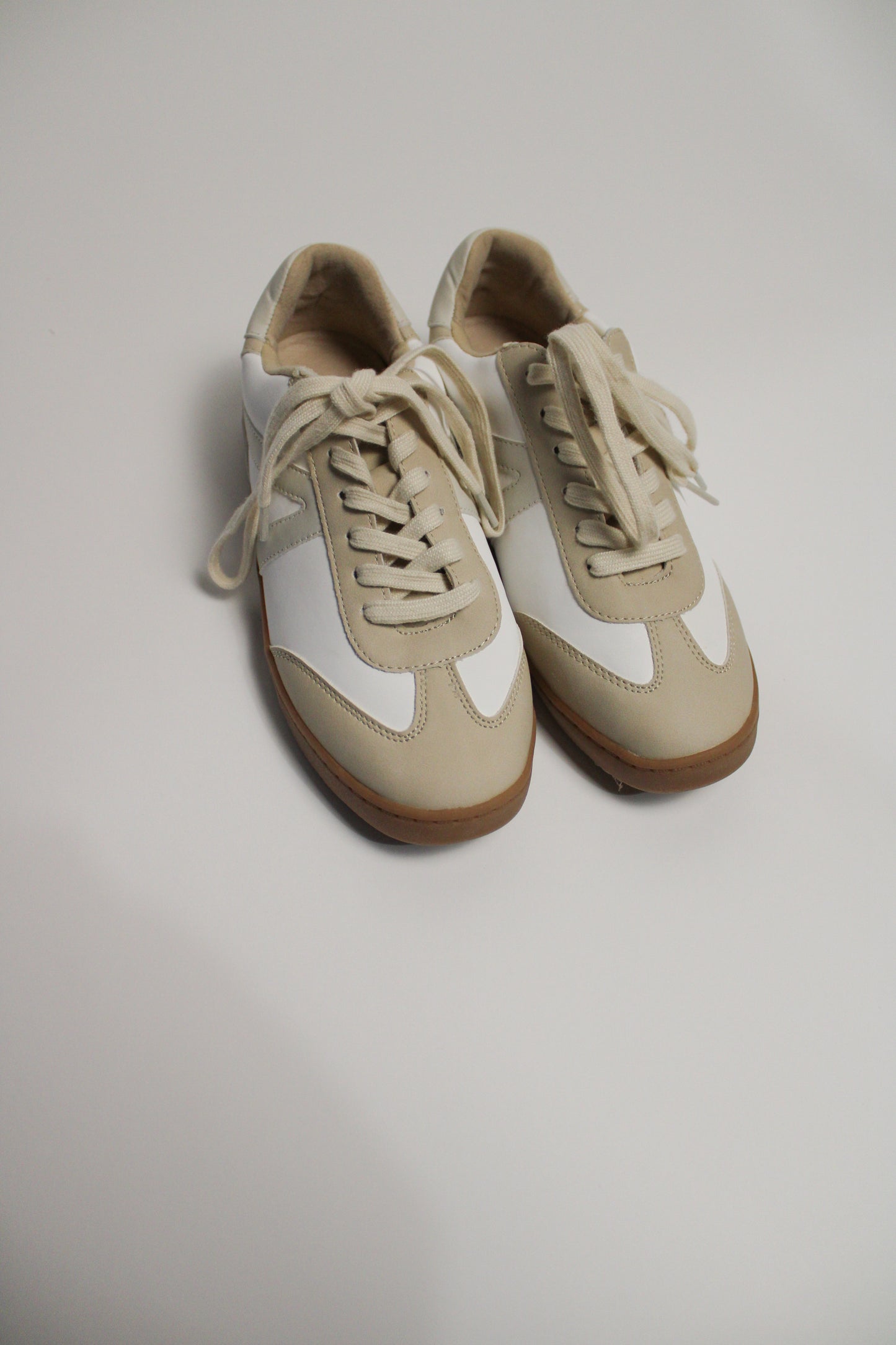 Blakelee Sneakers